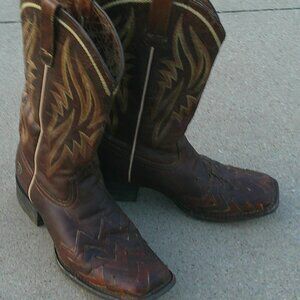 Women's Ariat On Point Western Boot Size 8.5 Style 10015352